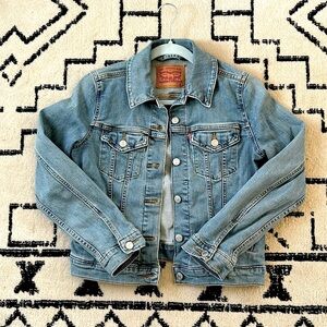 Levi’s Denim Jacket Women’s